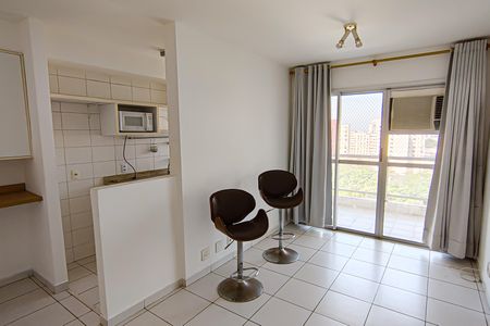 Sala de apartamento à venda com 2 quartos, 60m² em Vargem Pequena, Rio de Janeiro