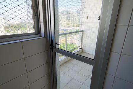 Apartamento à venda com 60m², 2 quartos e 1 vagaCozinha e Área de Serviço