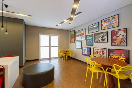 Apartamento para alugar com 33m², 1 quarto e sem vaga Apartamento para alugar com 33m², 1 quarto e sem vagaÁrea comum - Salão de festas