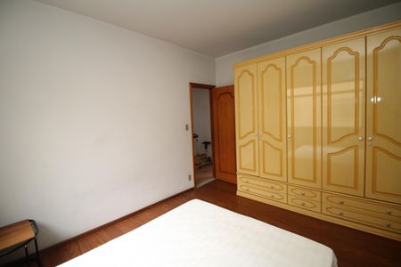 Apartamento à venda com 75m², 2 quartos e 1 vagaQuarto 2
