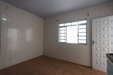 Casa para alugar com 125m², 2 quartos e 2 vagasCozinha