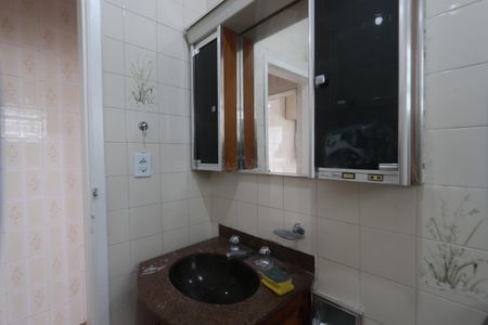 Casa para alugar com 125m², 2 quartos e 2 vagasBanheiro Social