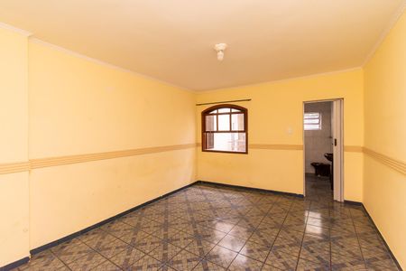 Casa à venda com 129m², 3 quartos e 1 vagaSuíte