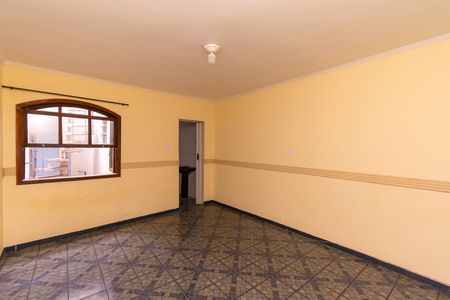 Casa à venda com 129m², 3 quartos e 1 vagaSuíte