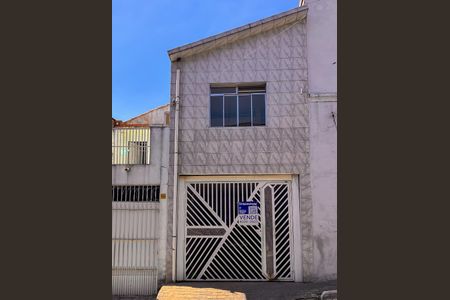 Casa à venda com 129m², 3 quartos e 1 vagaFachada