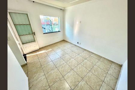 Casa para alugar com 80m², 3 quartos e 1 vagaSala
