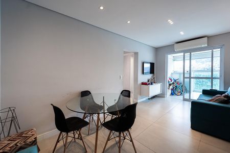 Sala de apartamento para alugar com 2 quartos, 66m² em José Menino, Santos