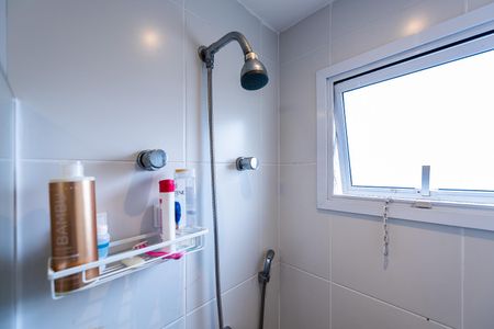 Apartamento para alugar com 66m², 2 quartos e 1 vaga Apartamento para alugar com 66m², 2 quartos e 1 vagaBanheiro da Suíte