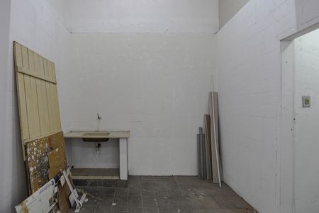 Casa para alugar com 1 quarto, 21m² em Centro, Mogi das Cruzes