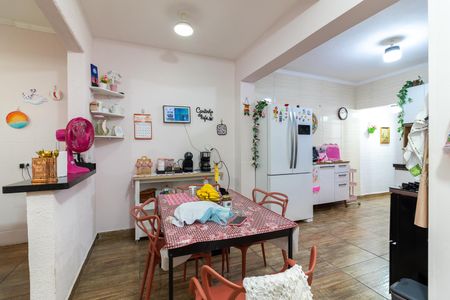 Casa à venda com 155m², 4 quartos e 2 vagasCopa