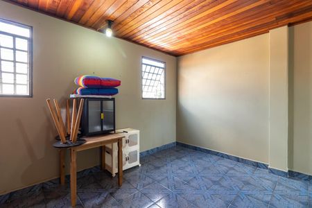 Casa à venda com 155m², 4 quartos e 2 vagasEscritório