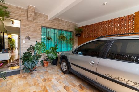 Casa à venda com 155m², 4 quartos e 2 vagasGaragem