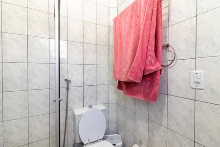 Casa à venda com 155m², 4 quartos e 2 vagasBanheiro da Suíte