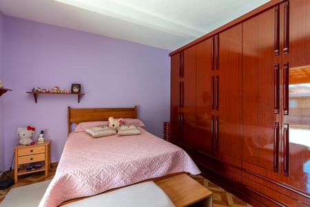 Casa à venda com 155m², 4 quartos e 2 vagasQuarto 1