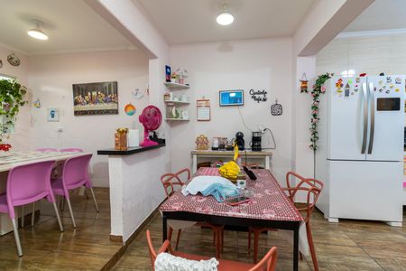 Casa à venda com 155m², 4 quartos e 2 vagasCopa