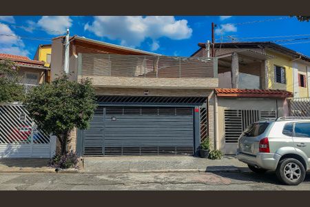 Casa à venda com 155m², 4 quartos e 2 vagasFachada