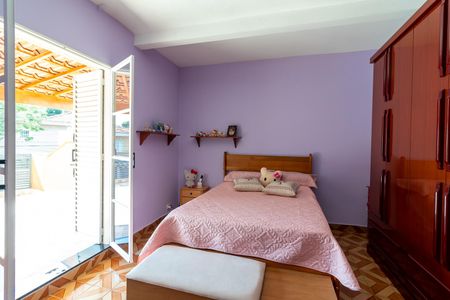 Casa à venda com 155m², 4 quartos e 2 vagasQuarto 1