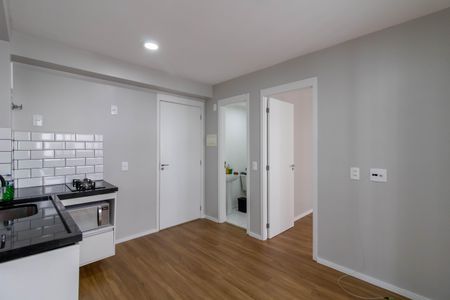 Sala de apartamento para alugar com 1 quarto, 27m² em Vila das Bandeiras, Guarulhos