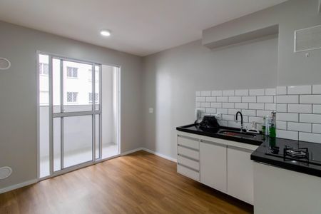 Sala de apartamento para alugar com 1 quarto, 27m² em Vila das Bandeiras, Guarulhos