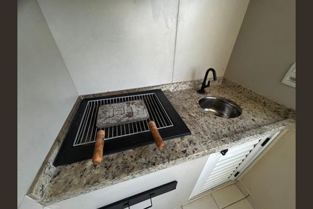 Foto 02 de apartamento para alugar com 3 quartos, 75m² em Bosque da Saúde, São Paulo