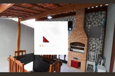 Casa à venda com 3 quartos, 135m² em Vila Esperança, São Paulo