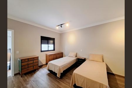 Casa à venda com 189m², 2 quartos e 3 vagasSuíte