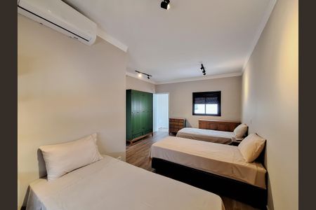 Casa à venda com 189m², 2 quartos e 3 vagasSuíte