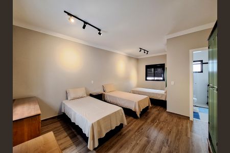 Casa à venda com 189m², 2 quartos e 3 vagasSuíte