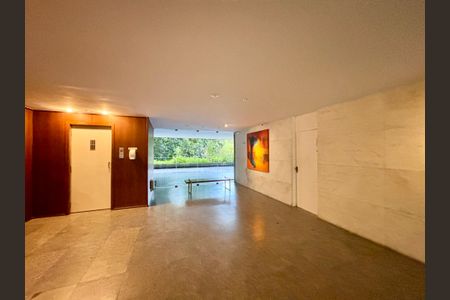 Apartamento à venda com 180m², 4 quartos e 1 vagaÁrea comum 