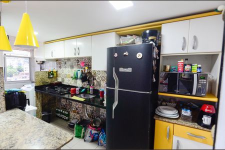 Apartamento à venda com 65m², 2 quartos e 1 vagaCozinha