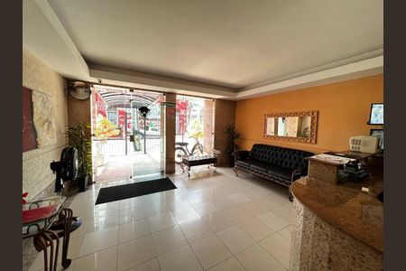 Apartamento à venda com 65m², 2 quartos e 1 vagaÁrea comum