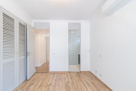 Apartamento para alugar com 120m², 3 quartos e 2 vagasSuíte