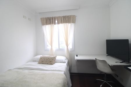 Quarto 2 de apartamento para alugar com 4 quartos, 167m² em Vila Sofia, São Paulo