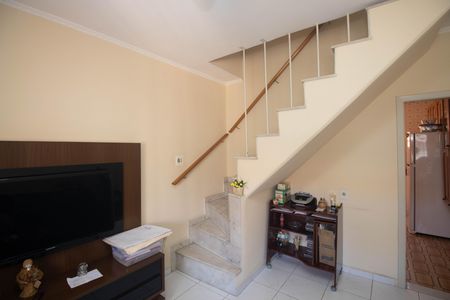 Casa à venda com 100m², 2 quartos e 1 vaga Casa à venda com 100m², 2 quartos e 1 vagaSala