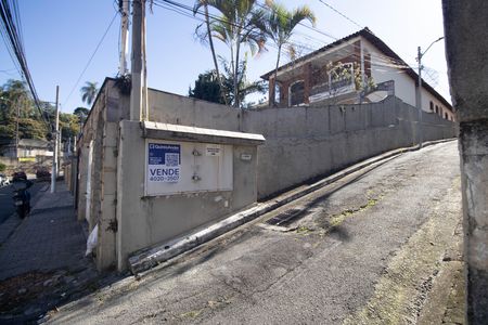 Fachada  de casa à venda com 2 quartos, 100m² em Vila Mazzei, São Paulo