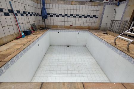 Casa de condomínio para alugar com 300m², 3 quartos e 1 vaga Casa de condomínio para alugar com 300m², 3 quartos e 1 vagaÁrea comum