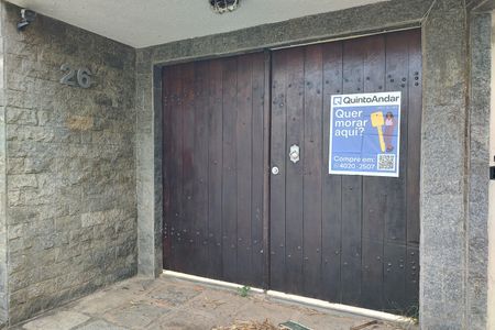 Casa de condomínio para alugar com 300m², 3 quartos e 1 vaga Casa de condomínio para alugar com 300m², 3 quartos e 1 vagaPlaca
