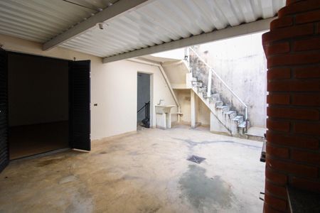 Casa para alugar com 60m², 2 quartos e sem vagaÁrea de Serviço