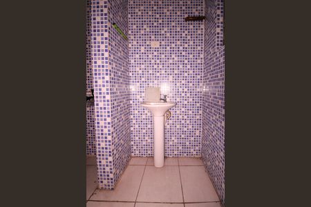 Casa para alugar com 60m², 2 quartos e sem vagaBanheiro Suíte 