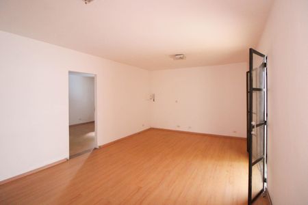 Sala de casa para alugar com 2 quartos, 60m² em Jardim Caboré, São Paulo