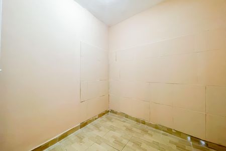 Quarto 2 de casa para alugar com 2 quartos, 45m² em Jardim Elvira, Osasco