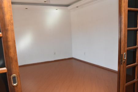 Casa para alugar com 800m², 5 quartos e 13 vagas Casa para alugar com 800m², 5 quartos e 13 vagasSala de jantar
