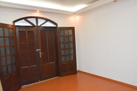Casa para alugar com 800m², 5 quartos e 13 vagas Casa para alugar com 800m², 5 quartos e 13 vagasSuíte 1