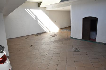 Casa para alugar com 800m², 5 quartos e 13 vagas Casa para alugar com 800m², 5 quartos e 13 vagasgaragem com muito espaço