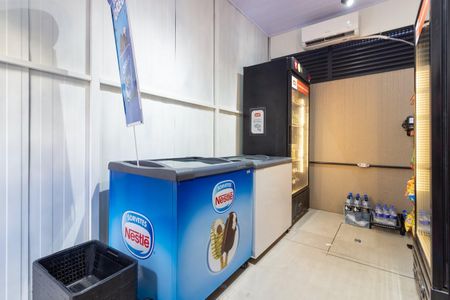 Studio para alugar com 26m², 1 quarto e sem vaga Studio para alugar com 26m², 1 quarto e sem vagaÁrea comum - Mercadinho