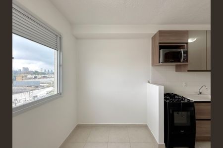 Apartamento para alugar com 32m², 2 quartos e sem vaga Apartamento para alugar com 32m², 2 quartos e sem vagaSala