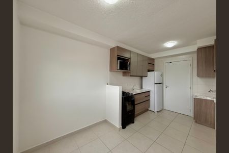 Apartamento para alugar com 32m², 2 quartos e sem vaga Apartamento para alugar com 32m², 2 quartos e sem vagaSala