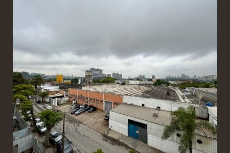 Apartamento para alugar com 32m², 2 quartos e sem vaga Apartamento para alugar com 32m², 2 quartos e sem vagaVista