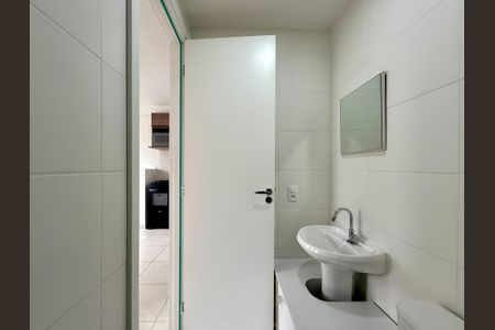 Apartamento para alugar com 32m², 2 quartos e sem vaga Apartamento para alugar com 32m², 2 quartos e sem vagaBanheiro