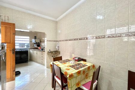 Casa à venda com 180m², 3 quartos e 2 vagasCozinha